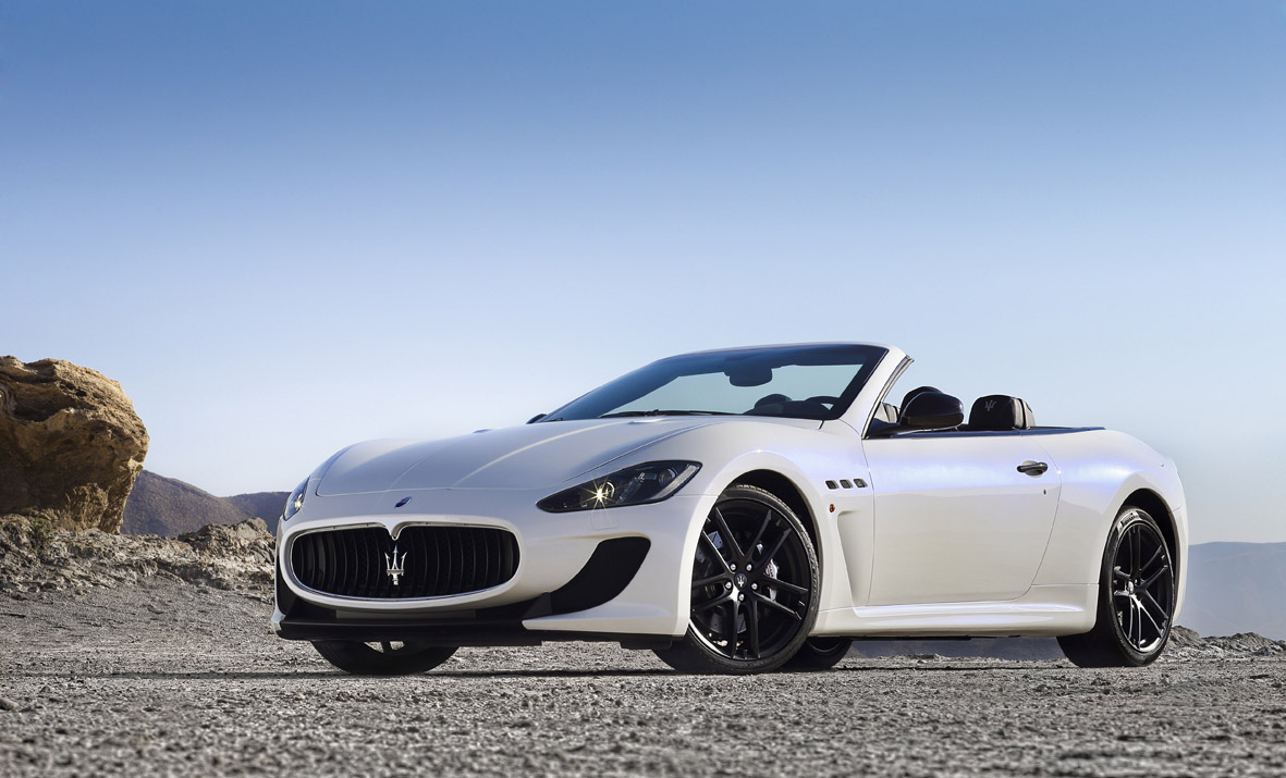 Maserati GranTurismo Convertible MC (1).jpg